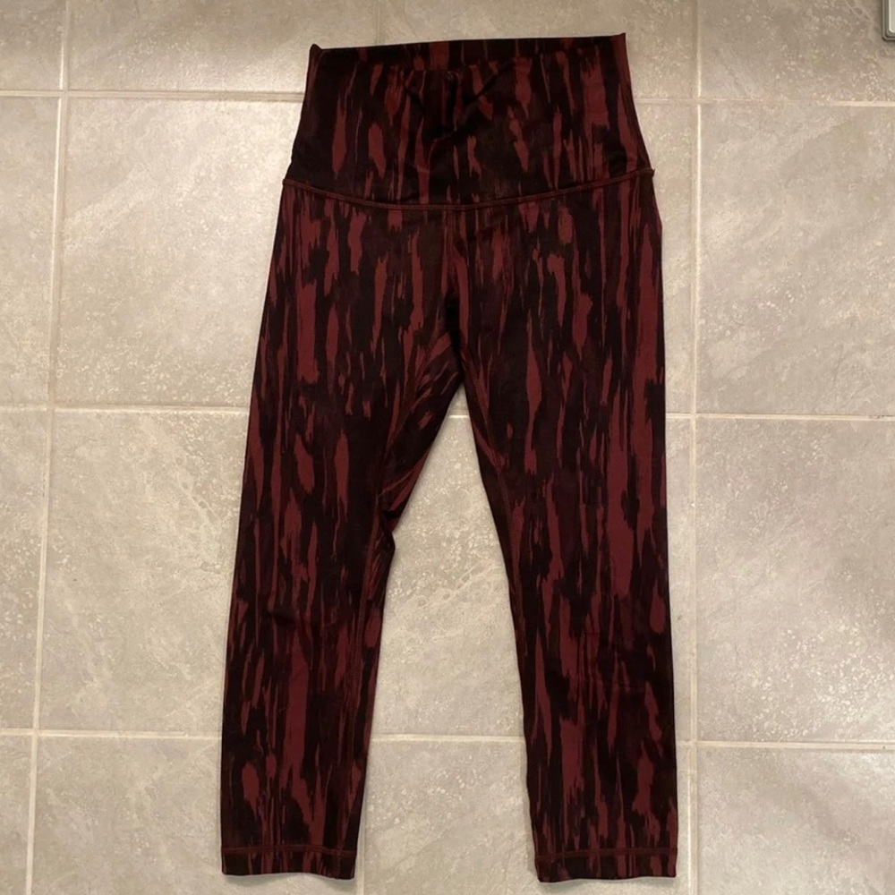 Lululemon wunder under 21” crop